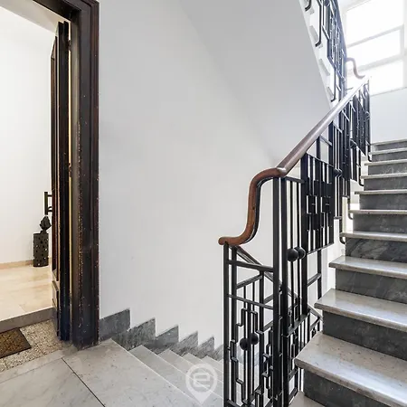 Гостевой дом Estay Piazza Repubblica Кальяри